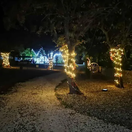 In - Apulien 49200 *